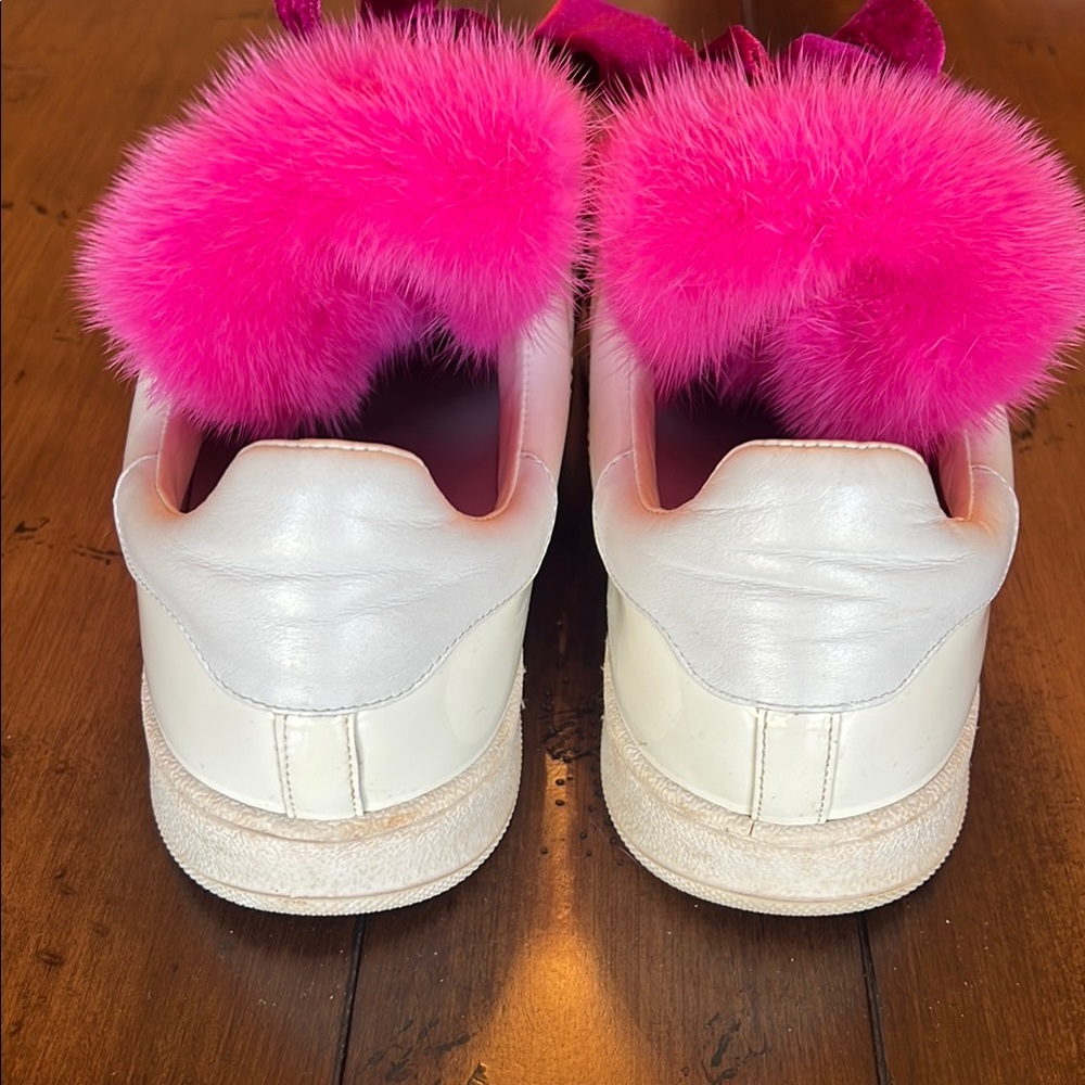 Sold on another site Moncler sneakers in wonderful condition with mink tongue - Picture 3 of 3